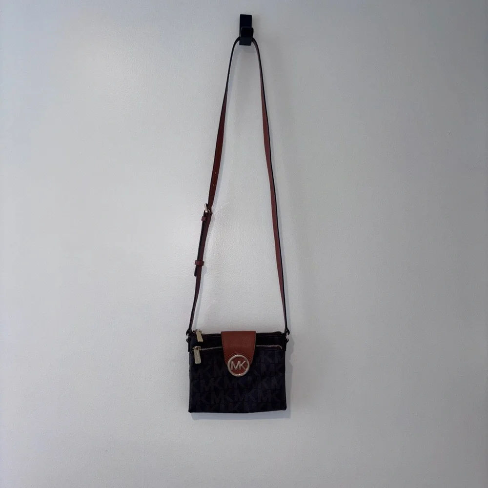 Michael Kors Brown Signature Coated Canvas and Leather Fulton Crossbody Bag